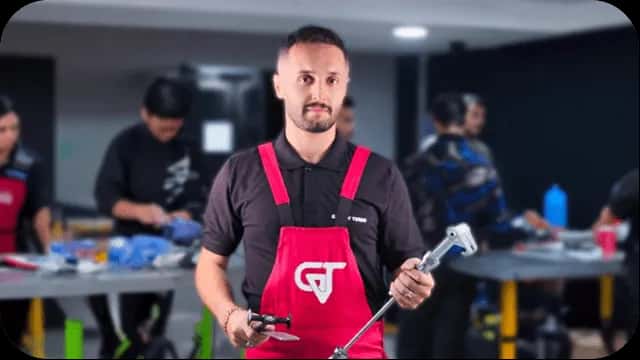آموزش تعمیرات خودرو در قم - گلکسی توربو